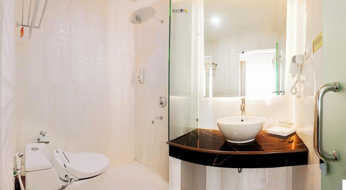 Emerald Hotel Тернате Экстерьер фото